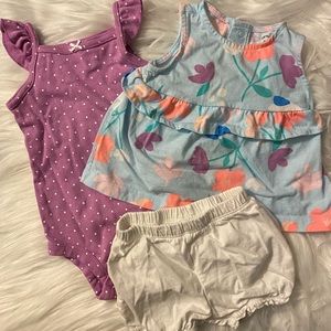 Carter’s baby girl 3 piece outfit, size 6 months